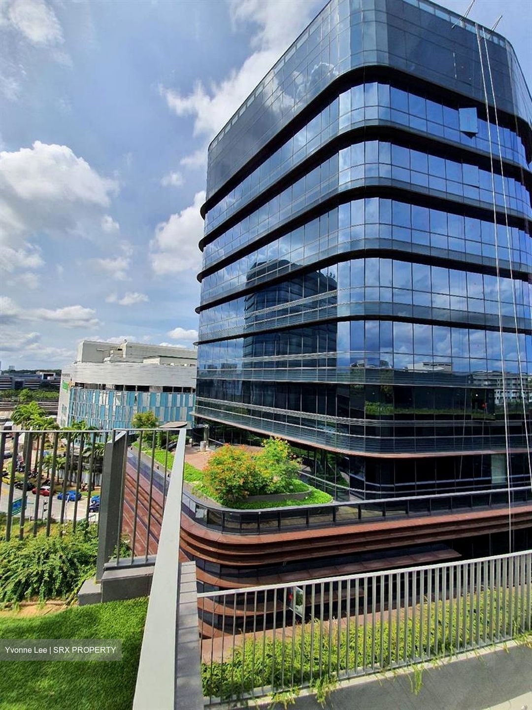 Woods Square (D25), Office #488963861